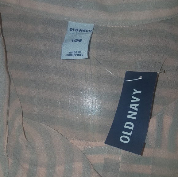 Oldnavy button up - Picture 2 of 2